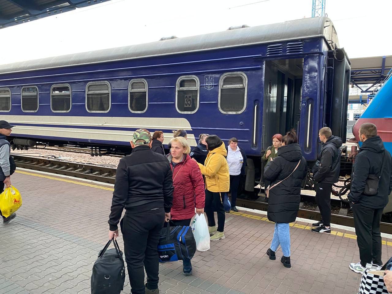 Евакуація з прикордонних районів Сумщини: Київщина забезпечує тимчасове проживання для ВПО