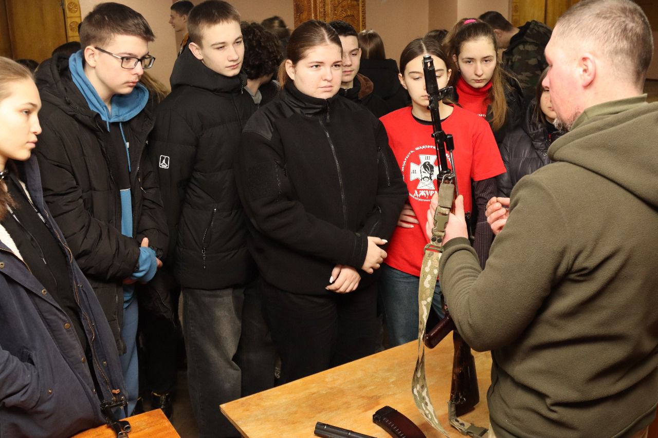 Серія вишколів «Українська ідентичність» стартувала на Київщині: військово-патріотичний захід у Таращанській громаді