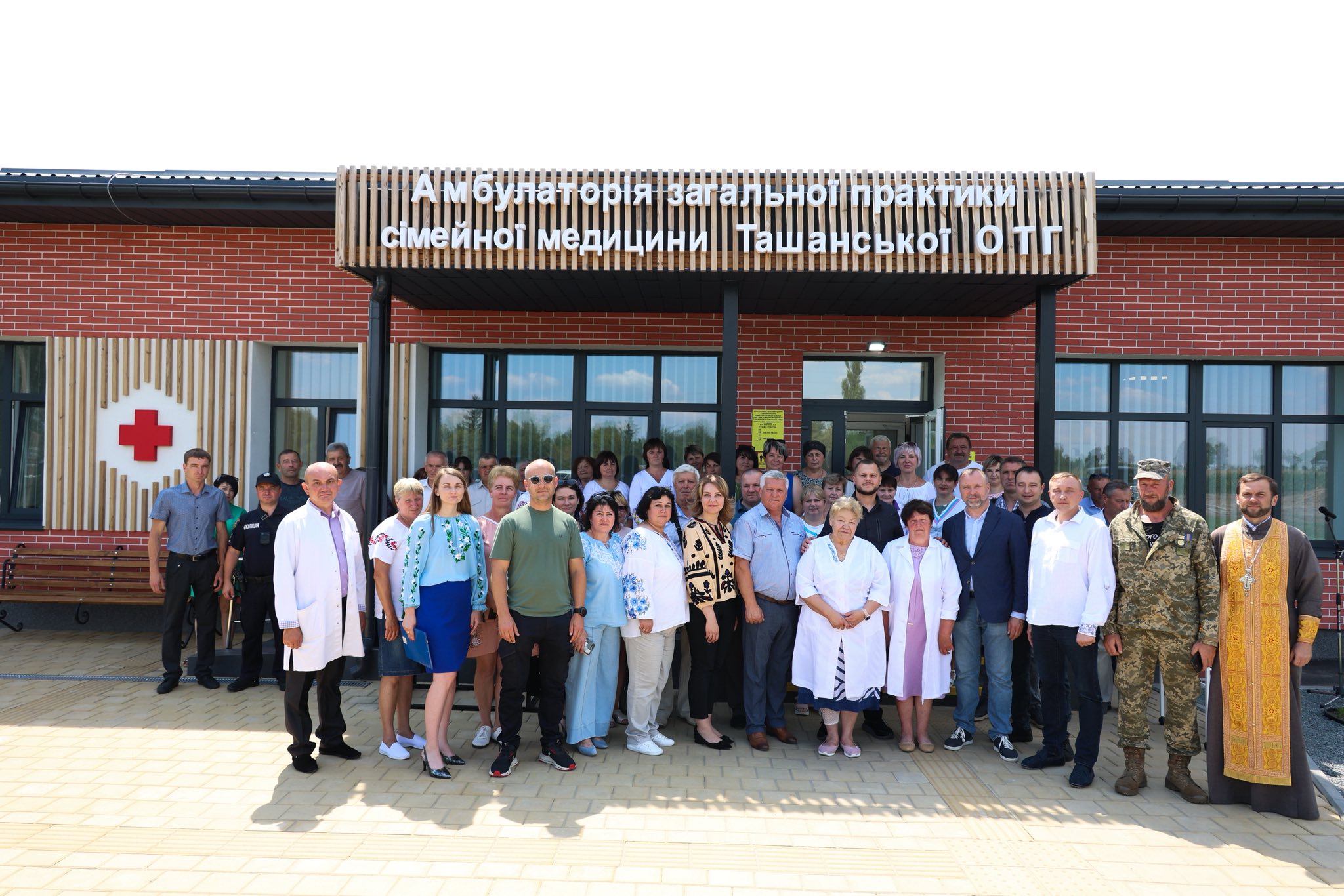 Микола Калашник: У Ташанській громаді відкрили оновлену амбулаторію