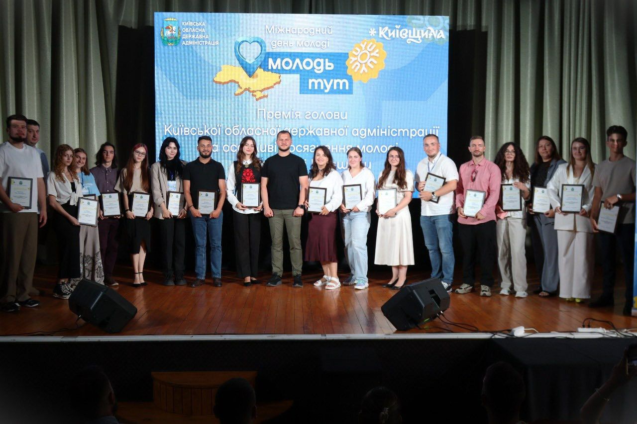 Фото без опису