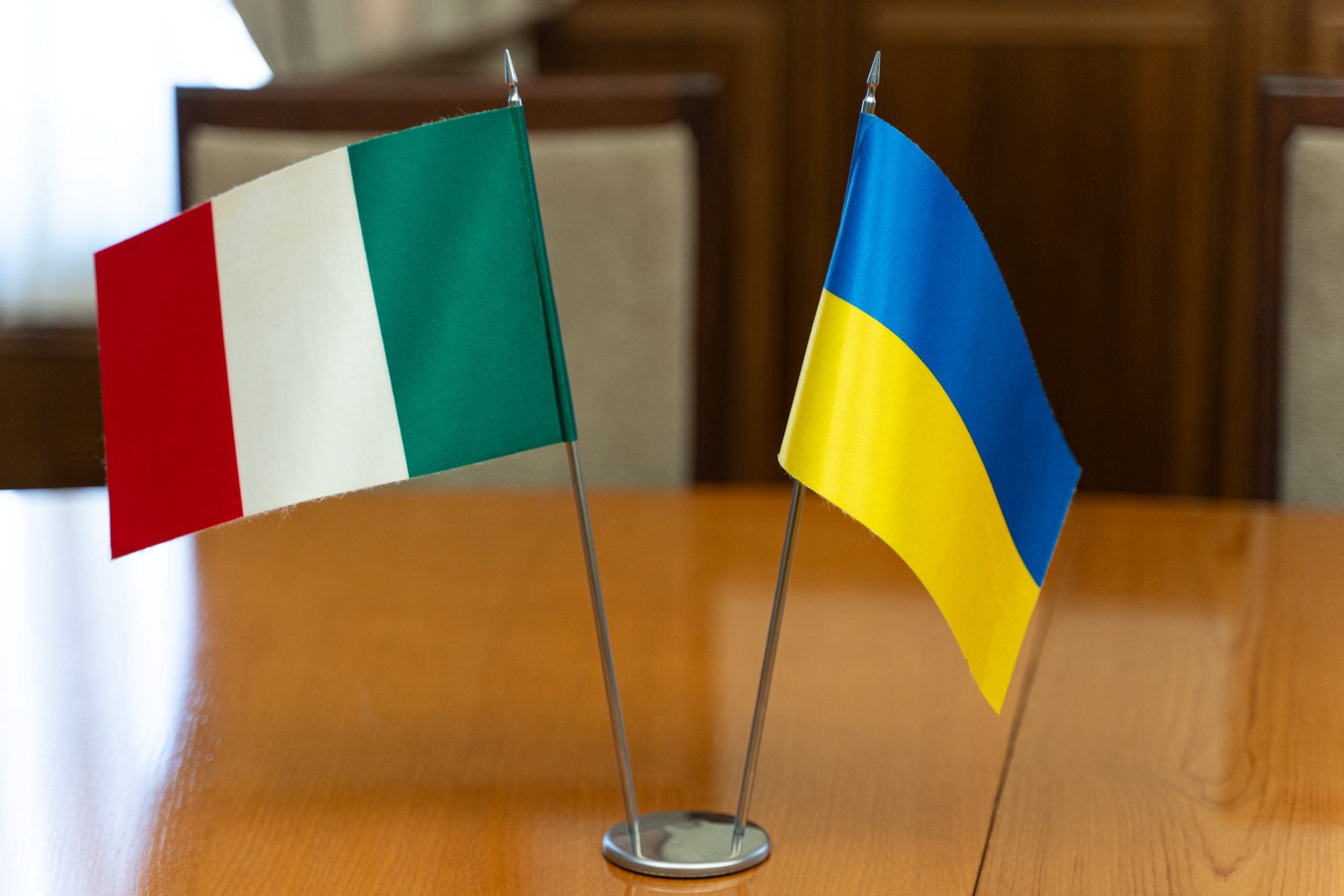 Микола Калашник провів відеозустріч із губернатором італійського регіону Тоскана Еудженіо Джанні