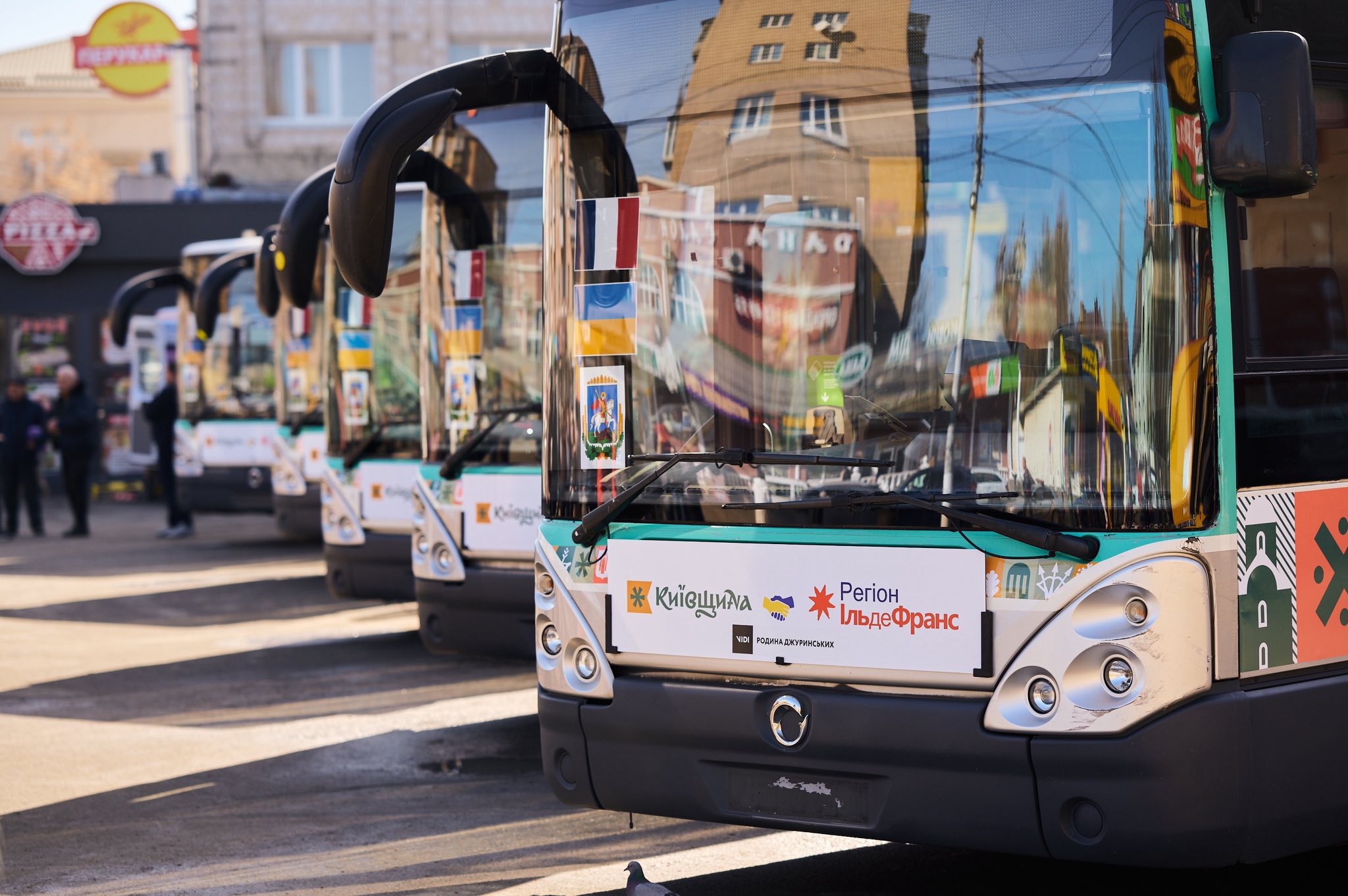 Микола Калашник: Васильківській громаді передали 5 автобусів від французького регіону Іль-де-Франс