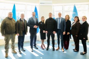 Фото без опису