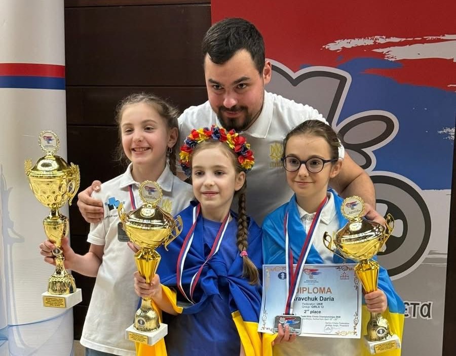 Фото без опису