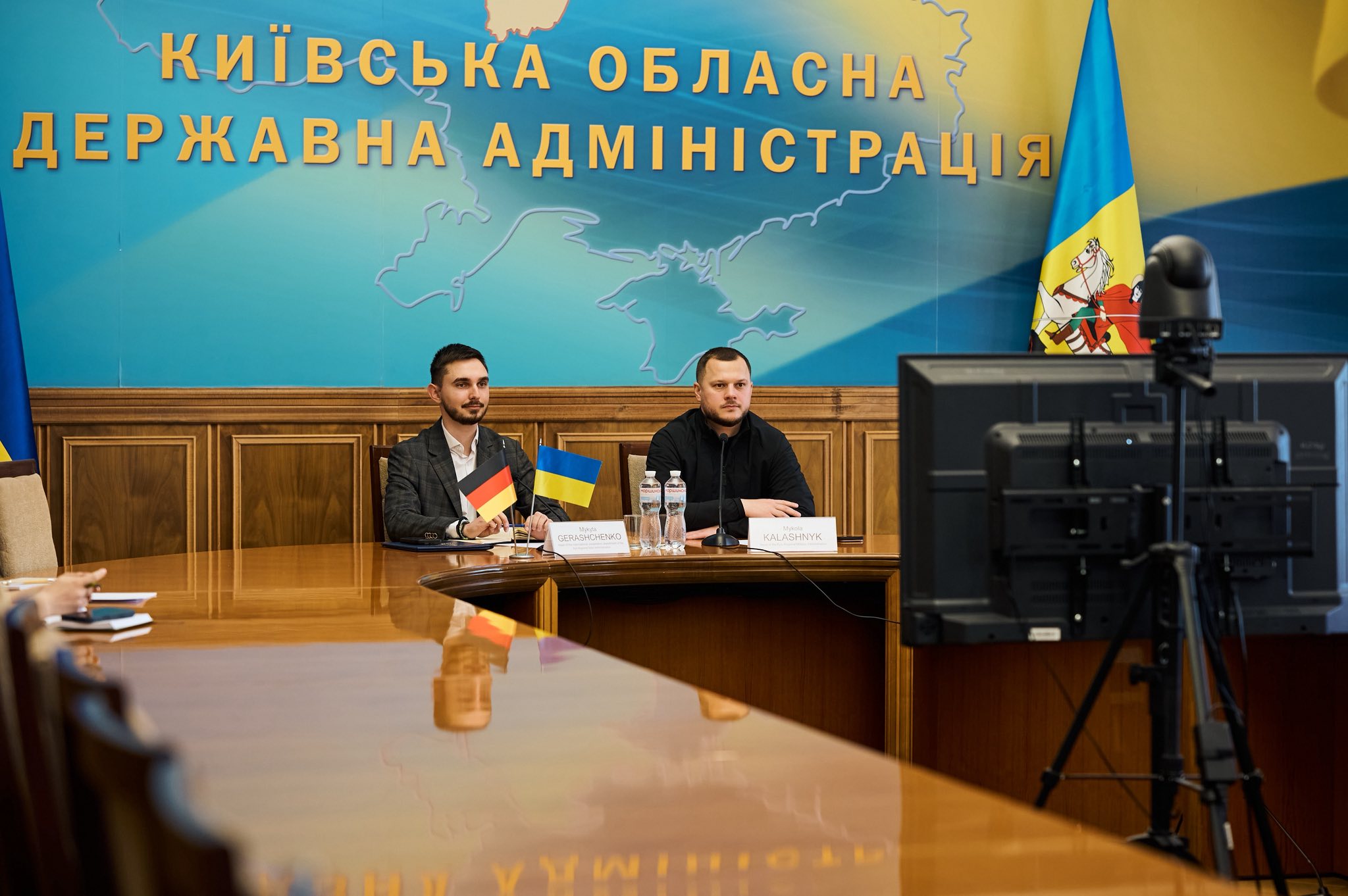 Фото без опису