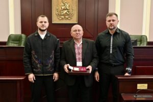 Понад 98 рішень для стійкості та розвитку регіону: Микола Калашник взяв участь у сесії Київської облради