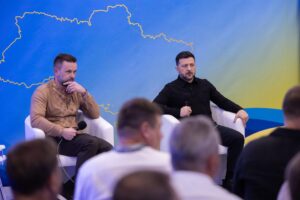 МИКОЛА КАЛАШНИК: У СЛАВУТИЧІ ВІДБУЛАСЯ ВАЖЛИВА ЗУСТРІЧ ІЗ ПРЕЗИДЕНТОМ УКРАЇНИ ВОЛОДИМИРОМ ЗЕЛЕНСЬКИМ ТА ГРОМАДАМИ КИЇВЩИНИ І ЧЕРНІГІВЩИНИ