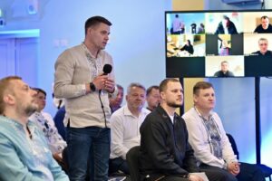 МИКОЛА КАЛАШНИК: У СЛАВУТИЧІ ВІДБУЛАСЯ ВАЖЛИВА ЗУСТРІЧ ІЗ ПРЕЗИДЕНТОМ УКРАЇНИ ВОЛОДИМИРОМ ЗЕЛЕНСЬКИМ ТА ГРОМАДАМИ КИЇВЩИНИ І ЧЕРНІГІВЩИНИ